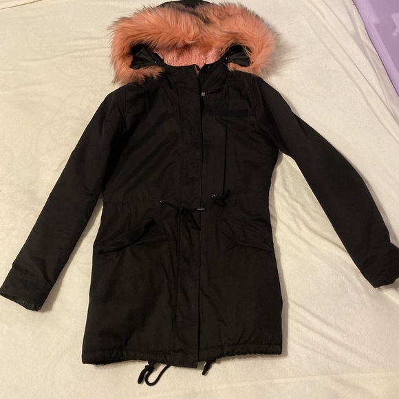 Black and pink jacket - Picture 2 of 3